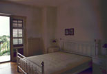 Insel Rab, Kroatien - Ferienwohnung von Privat - Banjol, Haus Mikelic - Schlafzimmer mit SW-Balkon Insel Rab, Kroatien - Ferienwohnung von Privat - Banjol, Haus Mikelic - Schlafzimmer mit SW-Balkon